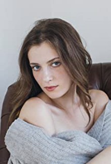 Зоуи Левин / Zoe Levin