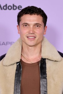 Карл Глусман / Karl Glusman