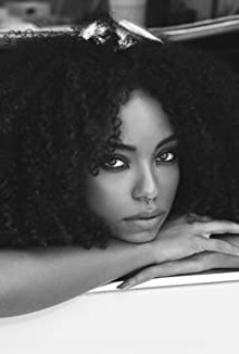 Логан Браунинг / Logan Browning