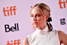 Майка Монро / Maika Monroe