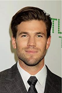 Остин Стоуел / Austin Stowell