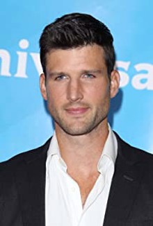 Паркър Йънг / Parker Young