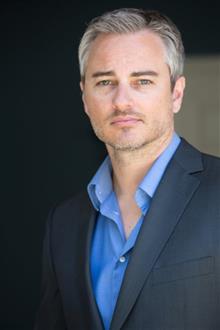 Кер Смит / Kerr Smith