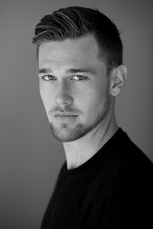 Тейлър Джон Смит / Taylor John Smith
