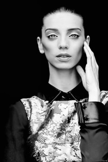 Анджела Сарафян / Angela Sarafyan