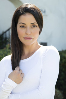 Емануел Воже / Emmanuelle Vaugier