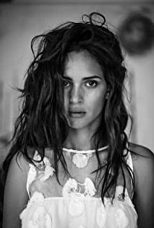 Адрия Аржона / Adria Arjona