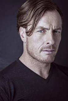 Тоби Стивънс / Toby Stephens