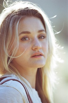 Аманда Мичалка / AJ Michalka