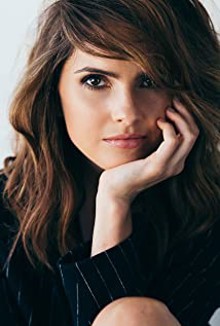 Шели Хениг / Shelley Hennig