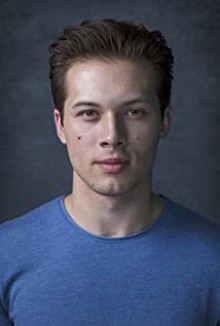 Лео Хауърд / Leo Howard