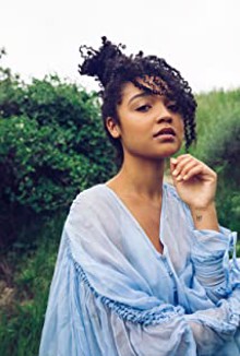 Айша Дий / Aisha Dee