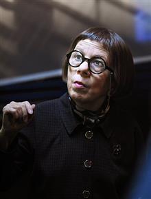 Линда Хънт / Linda Hunt