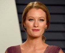 Ашли Хиншоу / Ashley Hinshaw