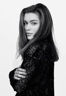 Софи Куксън / Sophie Cookson