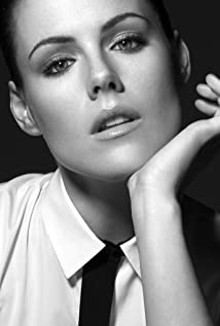 Катлийн Робъртсън / Kathleen Robertson