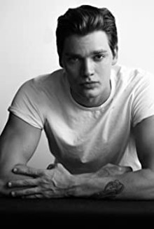 Доминик Шерууд / Dominic Sherwood