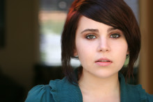 Мей Уитмън / Mae Whitman
